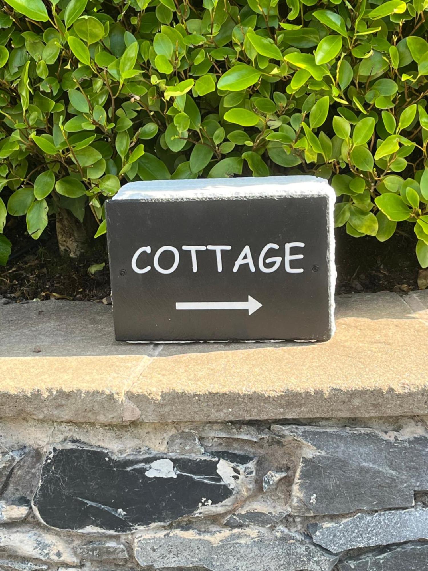 The Cottage At Ashbrook - Charming Country Cottage Near เบลฟาสต์ ภายนอก รูปภาพ